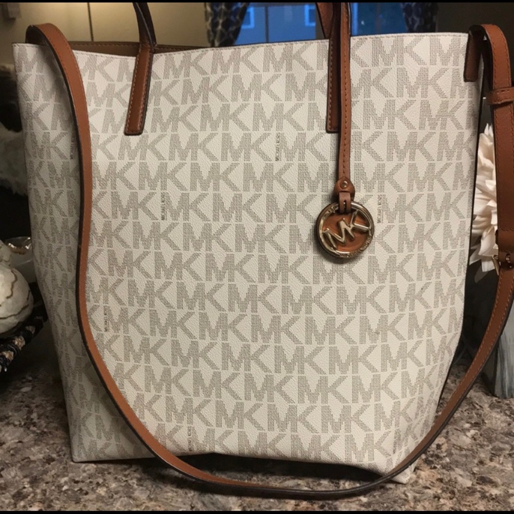 MICHAEL KORS TOTE